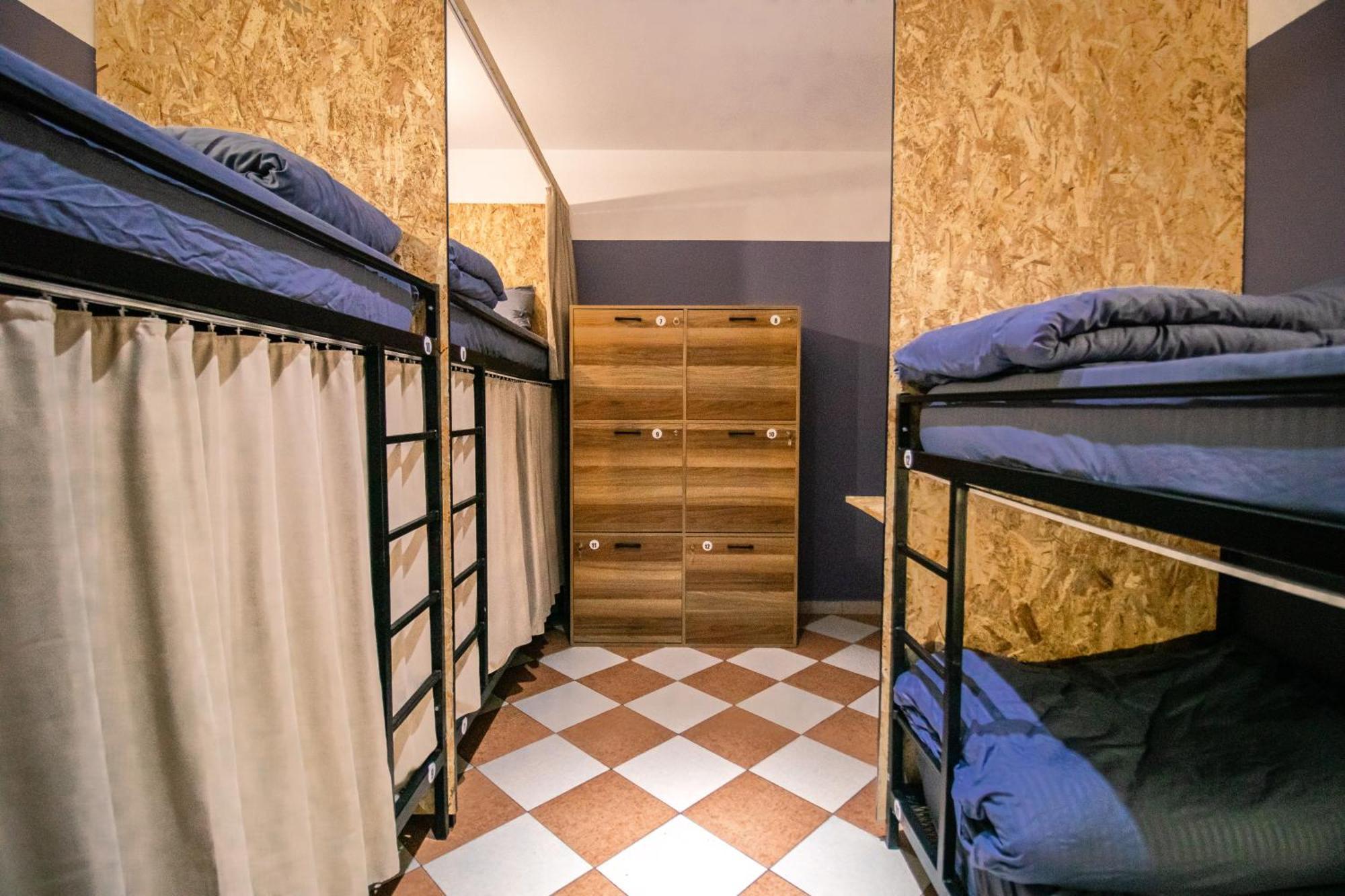 Albergue & Day Tours *