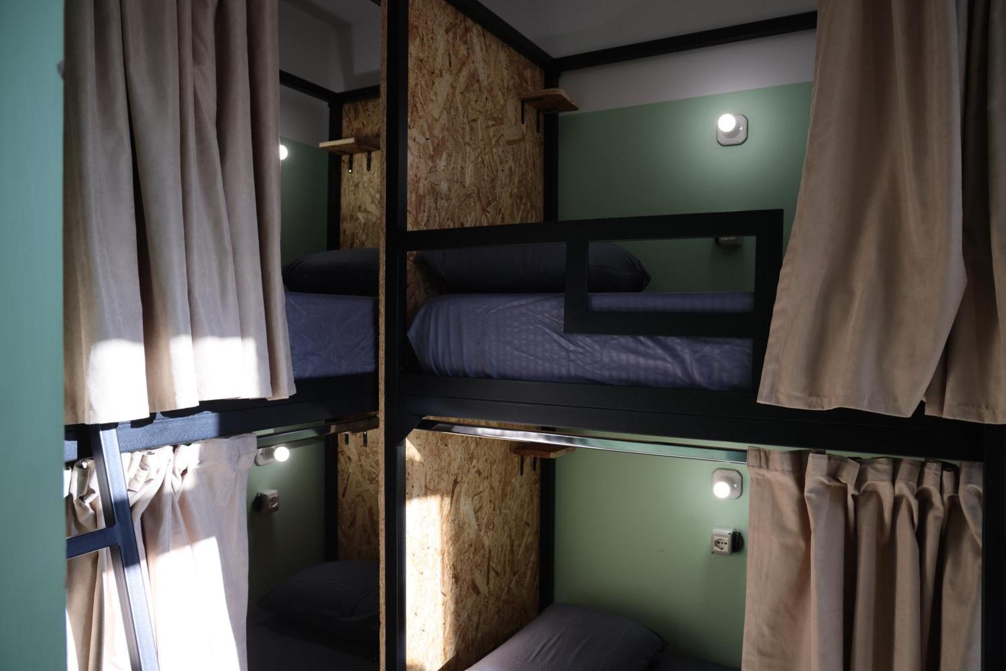 Albergue & Day Tours *