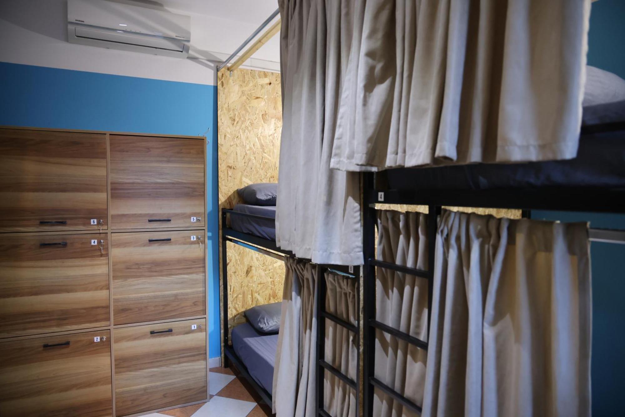 & Day Tours Albergue *