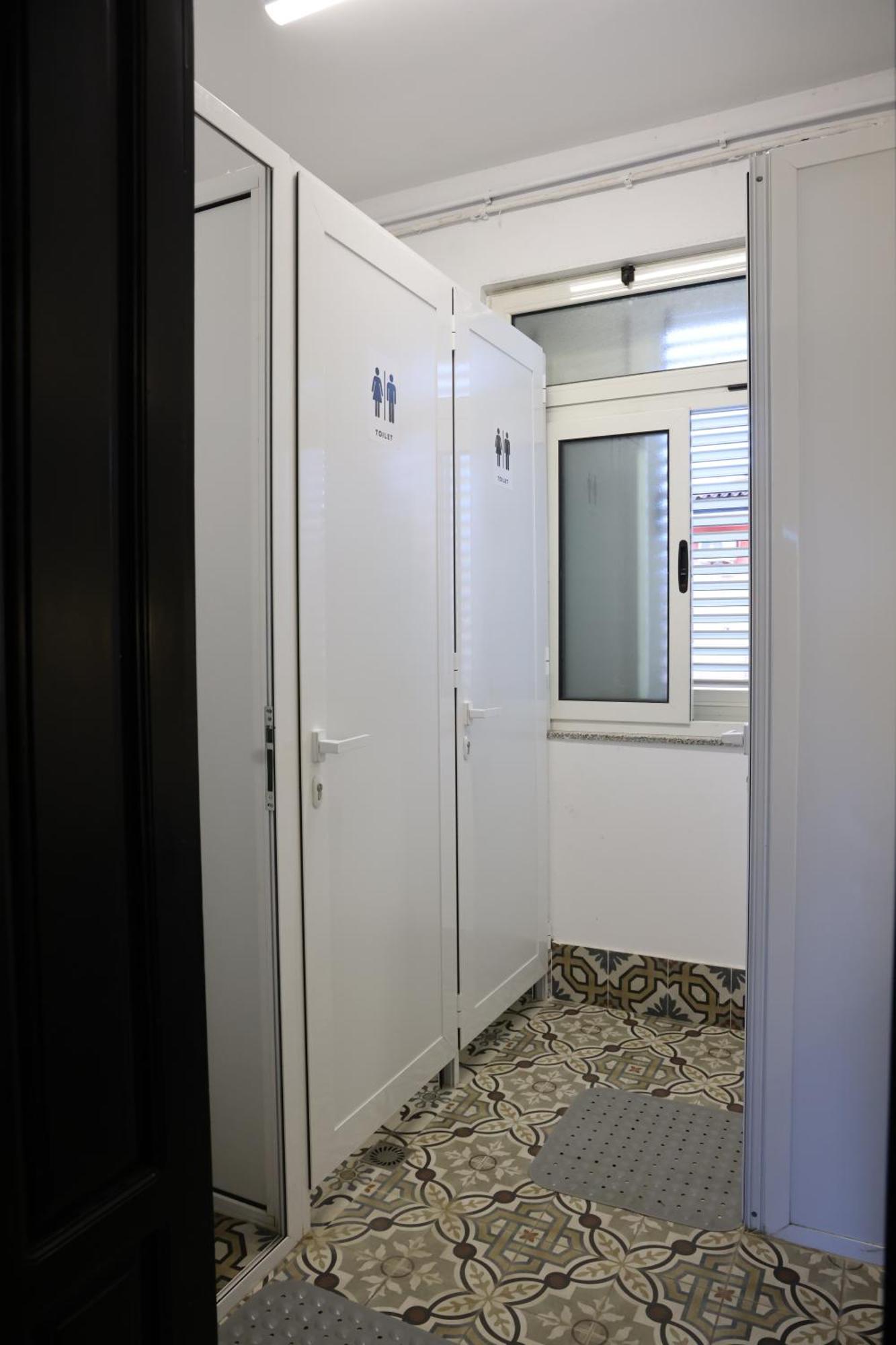 Albergue & Day Tours *